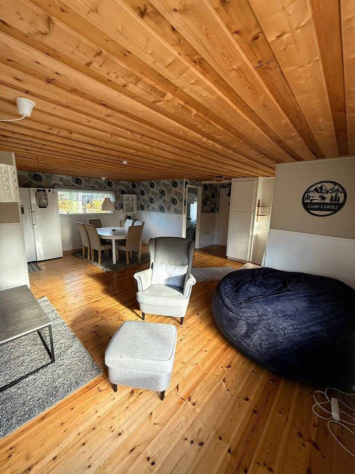 Location de vacances pour 6 personnes, avec jardin ainsi que vue sur le lac et vue à Kiruna - 4