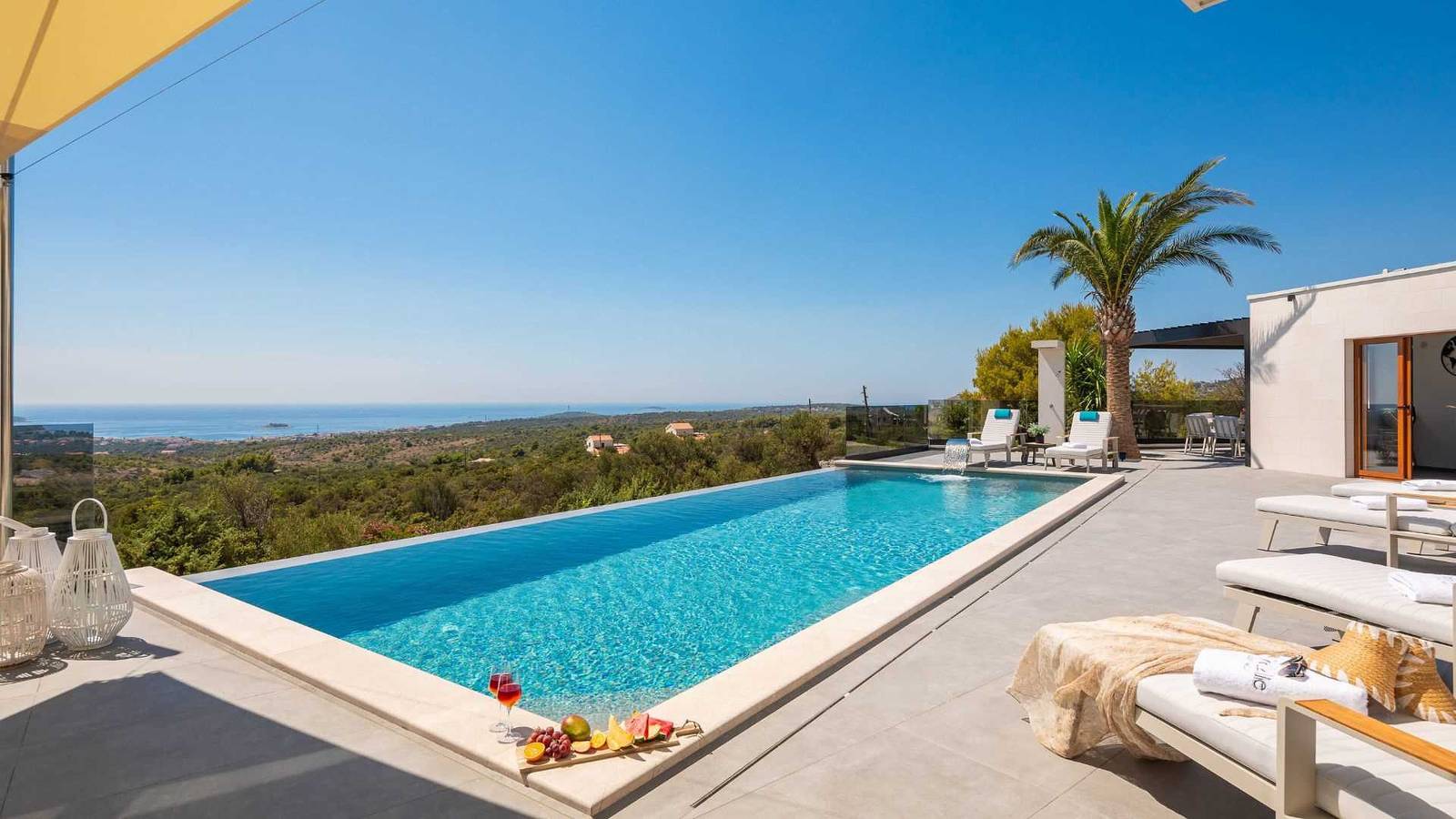 Villa Bacci di Sole mit Pool in Rogoznica, Šibenik-Knin
