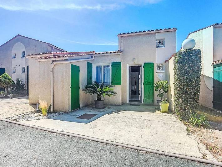 Gîte pour 4 personnes, avec terrasse dans La Petite Plage Saint Georges D Oleron