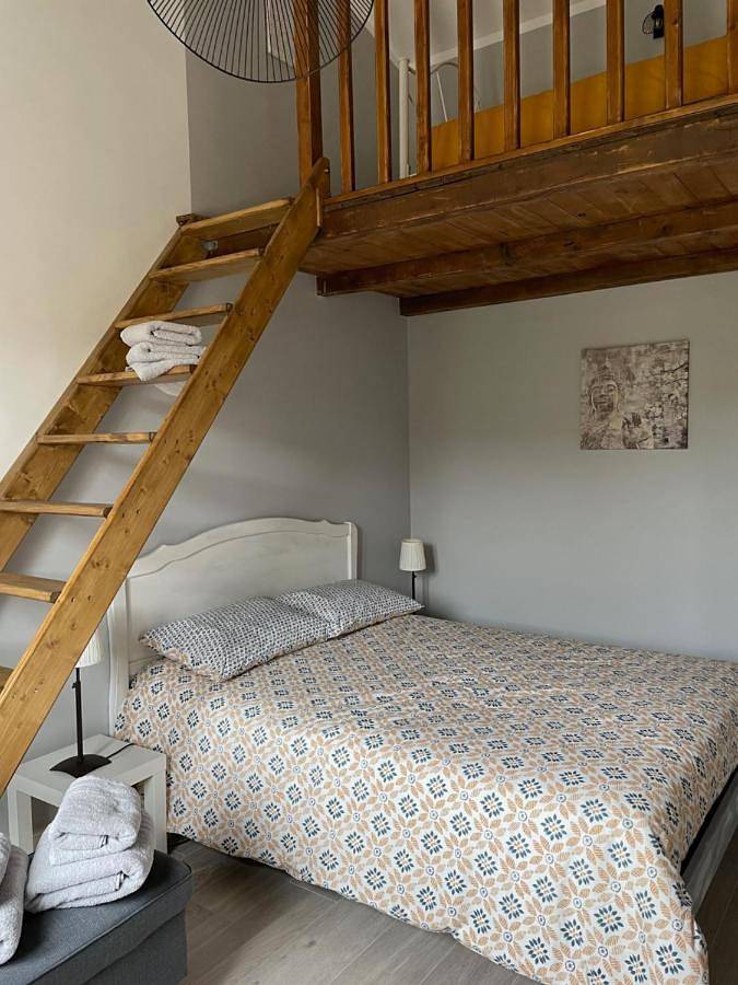 Location de vacances pour 10 personnes, avec jardin ainsi que vue et piscine à Montfrin - 3