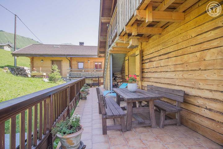 Chalet pour 4 personnes, avec sauna ainsi que terrasse et jacuzzi, animaux acceptés dans Massif du Mont-Blanc - 4