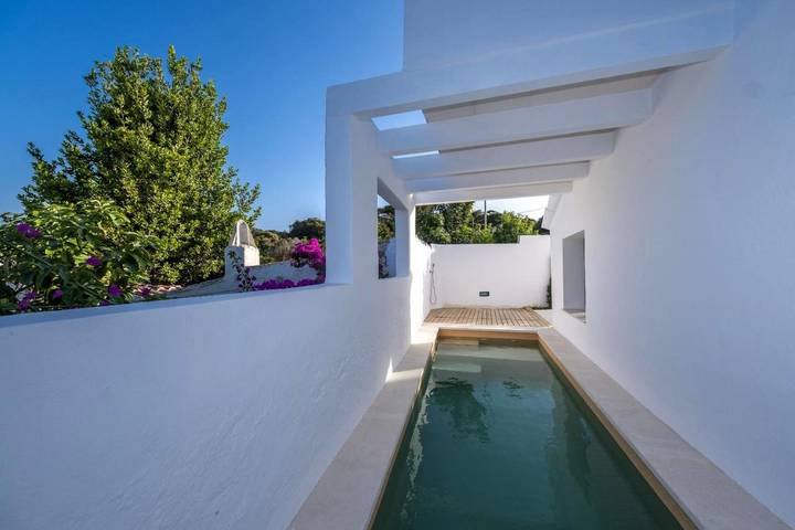 Hôtel pour 4 personnes, avec piscine ainsi que vue et jardin à Mercadal - 3