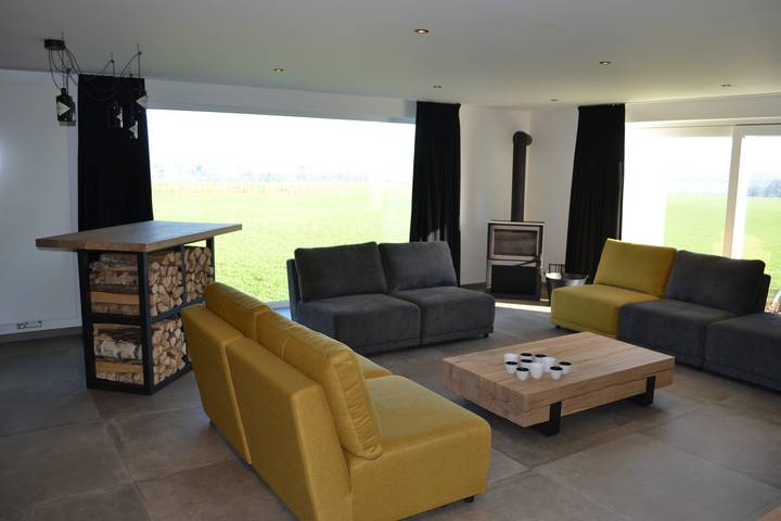 Location de vacances pour 10 personnes, avec terrasse ainsi que sauna et jardin, animaux acceptés dans Grandhan - 2