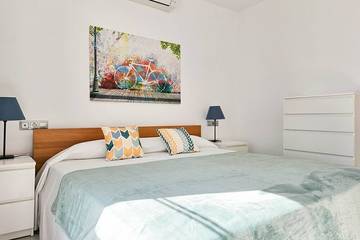 Apartment for 6 People in La Cala de Mijas Centre, Mijas, Photo 2