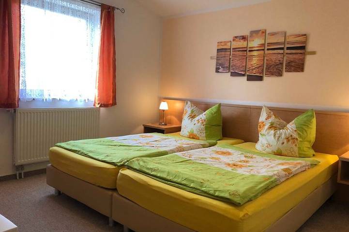 Ferienhaus für 4 Personen, mit Terrasse und Garten in Dobbertin - 4