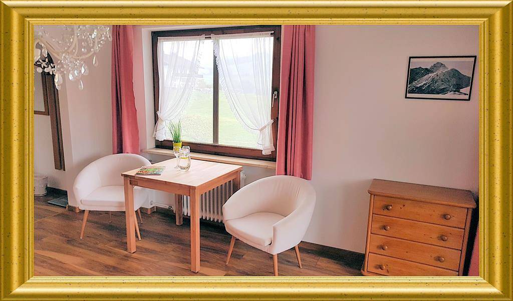Doppelzimmer 5 - Dusche, Wc, Balkon in Fischen, Bayerisch Schwaben