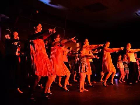 Camping pour 5 personnes à Brem-sur-Mer - 3