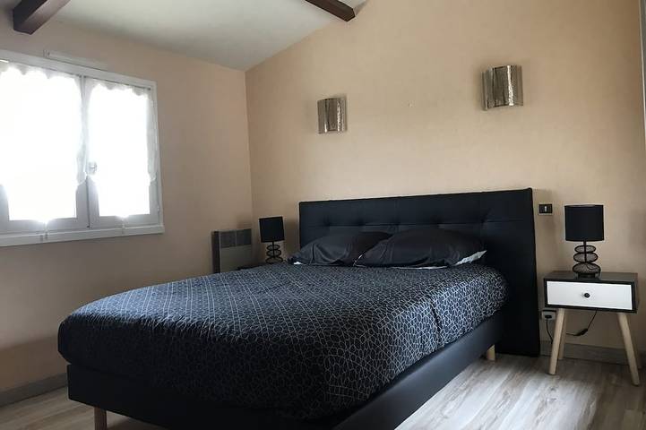 Location de vacances pour 8 personnes, avec jardin à Biganos - 2