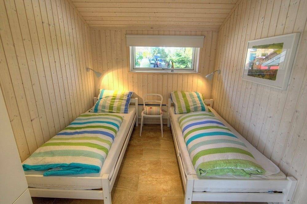 Vacation home with sauna, 5 minutes from the Baltic Sea in Timmendorfer Strand, East Holstein