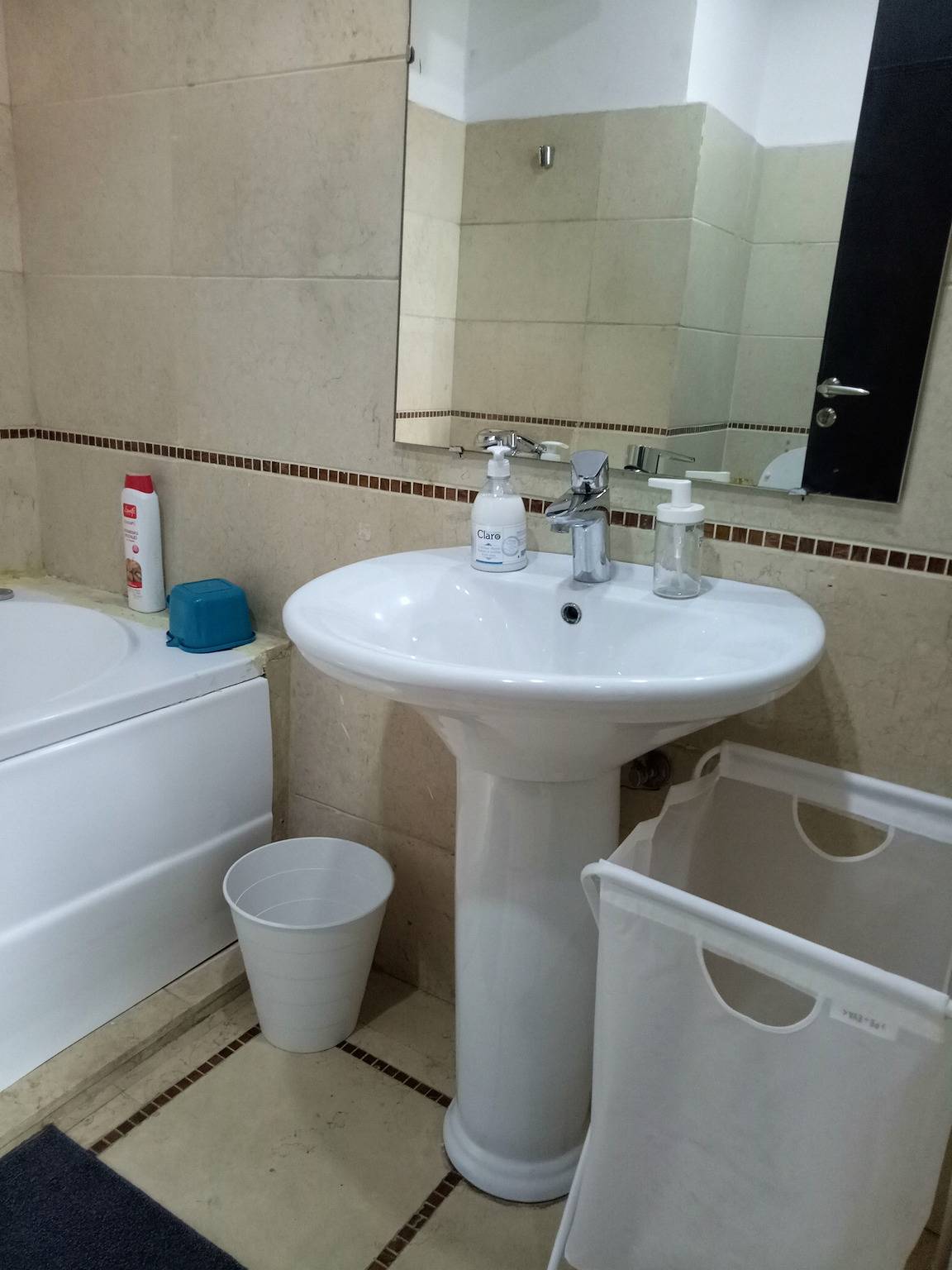 Entire apartment, Apartment with Terrace in Casablanca, Grand Casablanca region