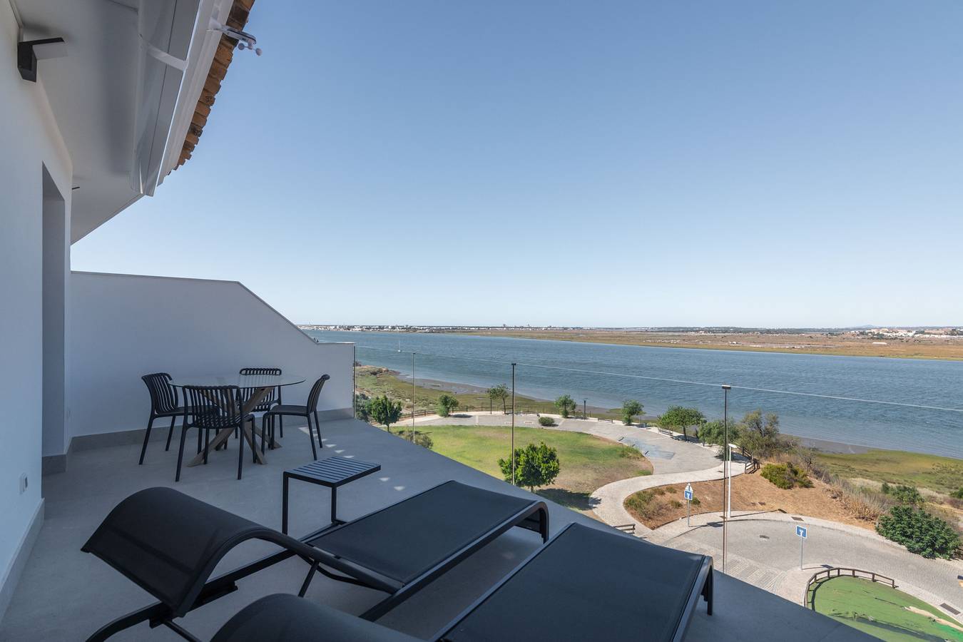 Entire apartment, Casas Riverview - Atic in front of Guadiana Ayamonte Ahr71Ap25 in Ayamonte, Costa de la Luz