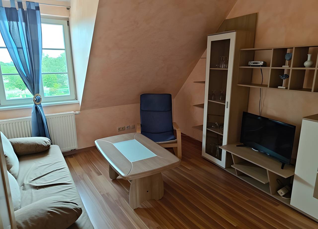 Appartement entier, Appartement « Fewo Backboard » avec terrasse partagée, jardin privé et Wi-Fi in Röbel, Lac Müritz