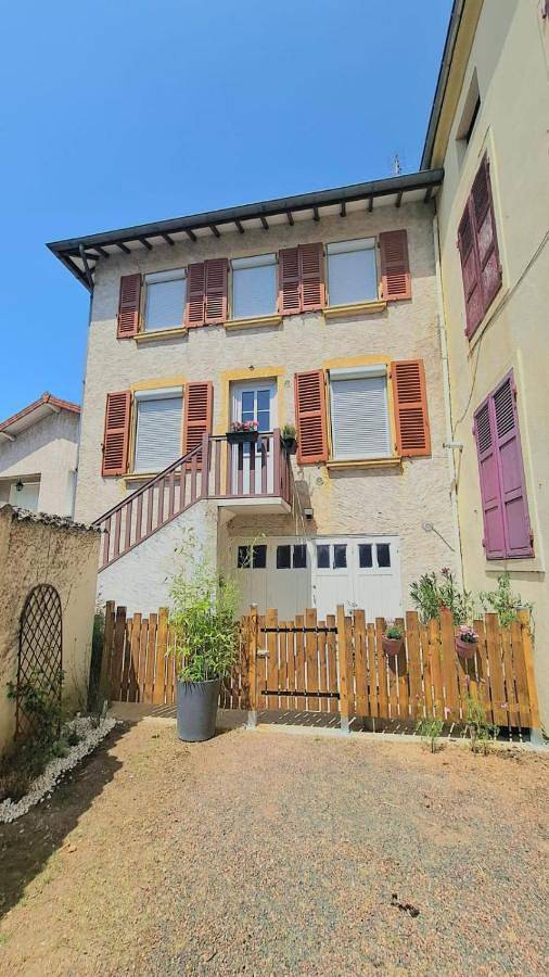 Location de vacances pour 4 personnes, avec jardin, animaux acceptés à Charlieu - 2