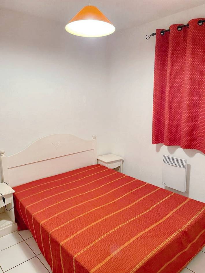 Ferienhaus für 6 Personen, mit Seeblick und Pool sowie Terrasse in Vaucluse - 4