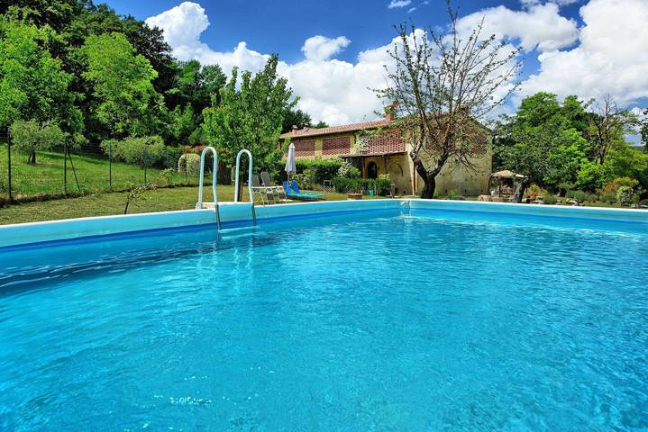 Villa per 5 persone, con piscina e giardino in San Gimignano