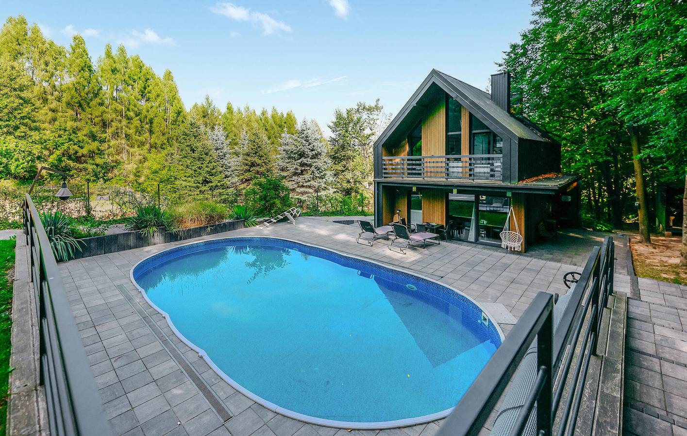 Ferienhaus für 6 Personen mit Pool in Heiligkreuz