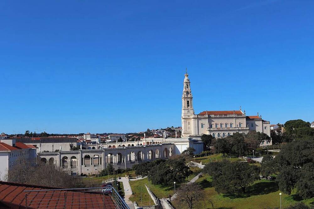Entire apartment, Fatima Experience 50 meters from the Sanctuary of Fátima in Fátima, Santarém District