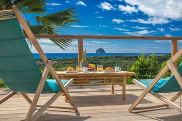 Villa pour 10 personnes, avec balcon ainsi que piscine et jardin en Martinique
