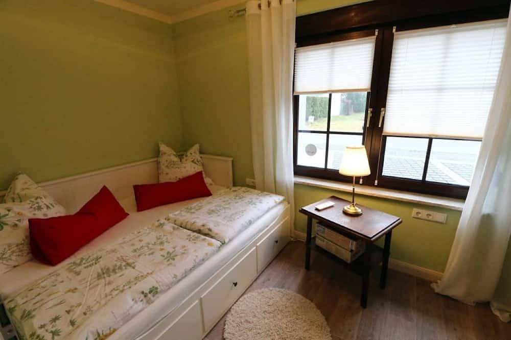 Ganze Wohnung, Ferienwohnung Seestübchen - Ferienhaus Glückseeligkeit in Senftenberger See, Senftenberg