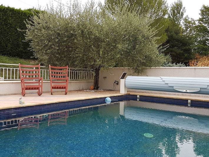 Gîte pour 4 personnes, avec piscine ainsi que terrasse et jardin à Mirabel-aux-Baronnies - 2