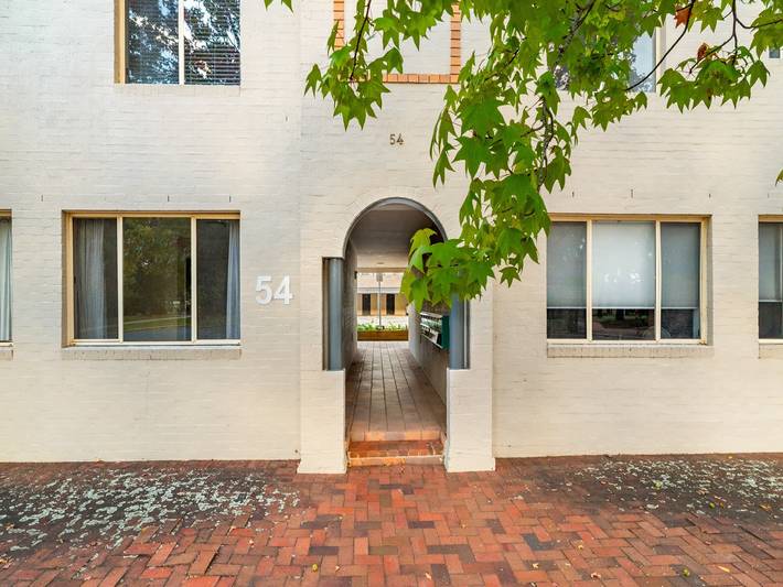 Ganze Wohnung, Stilvolles 1-Bett-Zimmer mit Balkon und Arbeitszimmer in Woden, Canberra