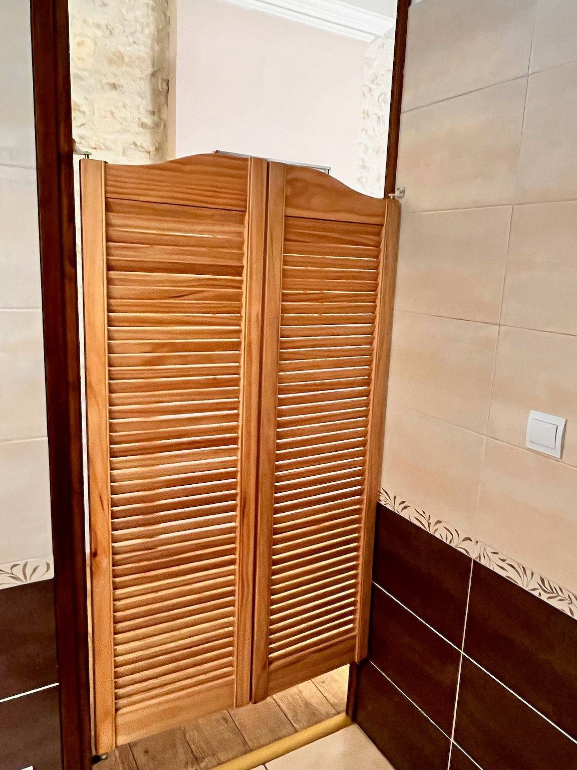 Chambre d’hôtes « Chambre Tulipes » avec jardin partagé et Wi-Fi in Coulombs, Moulins en Bessin