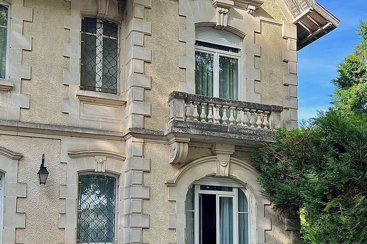 Maison de vacances pour 11 personnes, avec jardin et terrasse à Salles