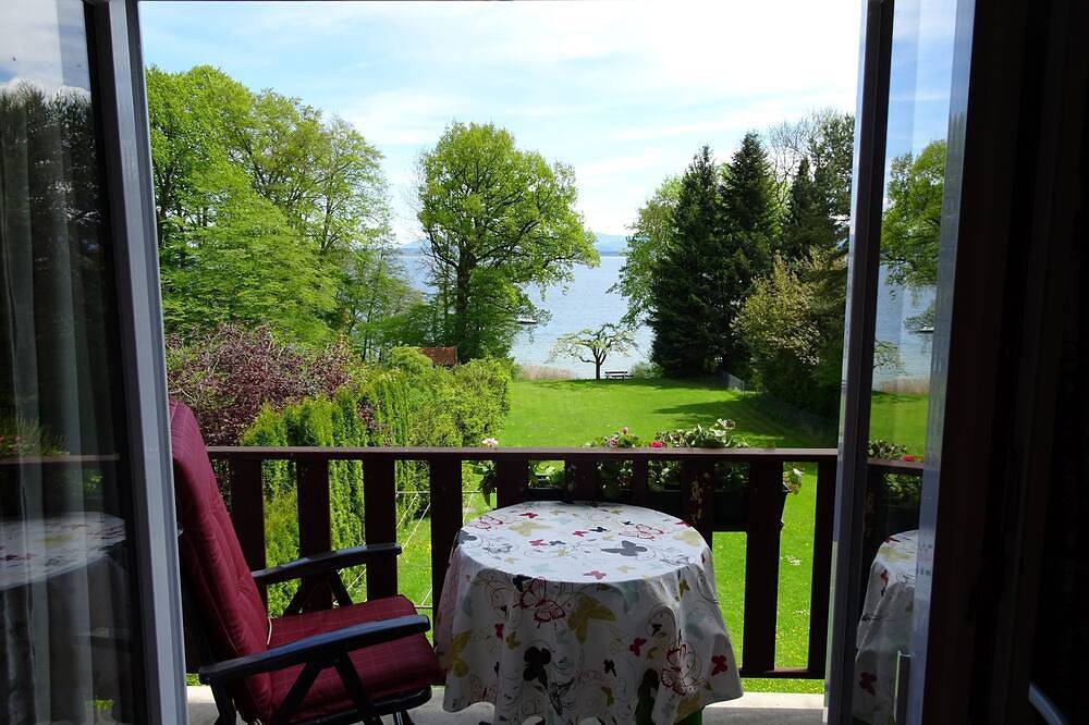Ganze Wohnung, Appartement 2 - 21qm - See- u. Bergblick - Balkon mit Morgensonne in Gollenshausen am Chiemsee, Gstadt am Chiemsee