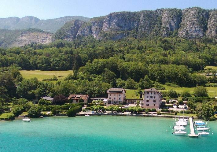 Appartement de vacances pour 6 personnes, avec vue sur le lac et jardin, animaux acceptés