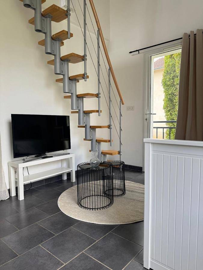 Gîte pour 4 personnes, avec jardin à Montceau-les-Mines - 2