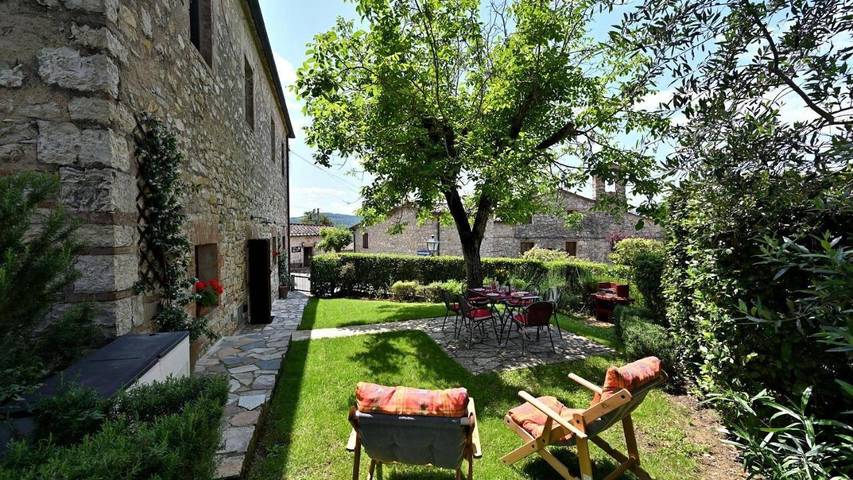 Gîte pour 4 personnes, avec jardin et vue ainsi que piscine et terrasse dans San Sano - 4