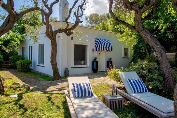 Villa per 6 persone, con giardino e panorama in Anacapri