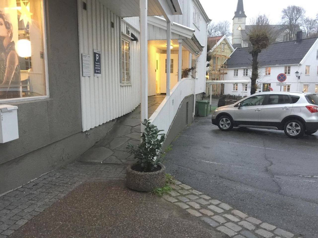Holsthuset Losji in Grimstad
