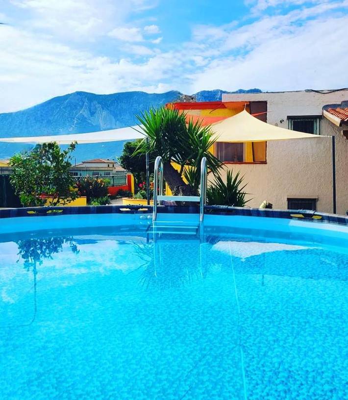 Ferienwohnung für 10 Personen, mit Terrasse und Garten sowie Pool