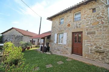 Gîte pour 4 personnes, avec jardin à Cognac-la-Forêt