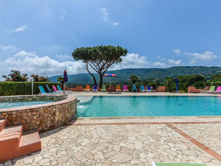 Ferienwohnung für 4 Personen, mit Terrasse und Garten auf Elba - 2