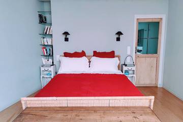 Location De Vacances pour 12 Personnes dans Versailles, Yvelines, Photo 1