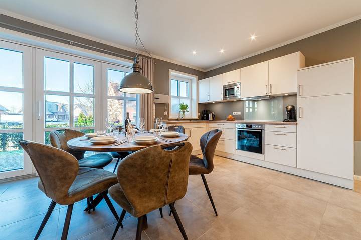 Ferienhaus für 6 Personen, mit Sauna und Garten in Greetsiel - 2