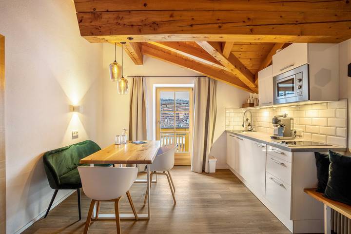 Appartamento intero, Appartamento "Mountain Residence Kasern Nr 3" con vista sulle montagne, giardino e Wi-Fi in Casere (Predoi), Predoi