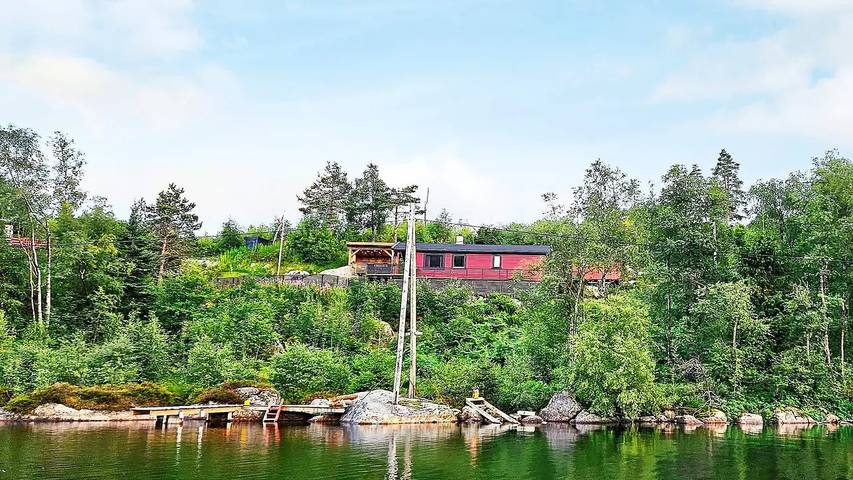 Feriehus for 7 personer, med Terrasse i Lyngdal