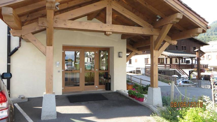 Gîte pour 3 personnes, avec vue et jardin dans Office De Tourisme Des Contamines Montjoie - 4