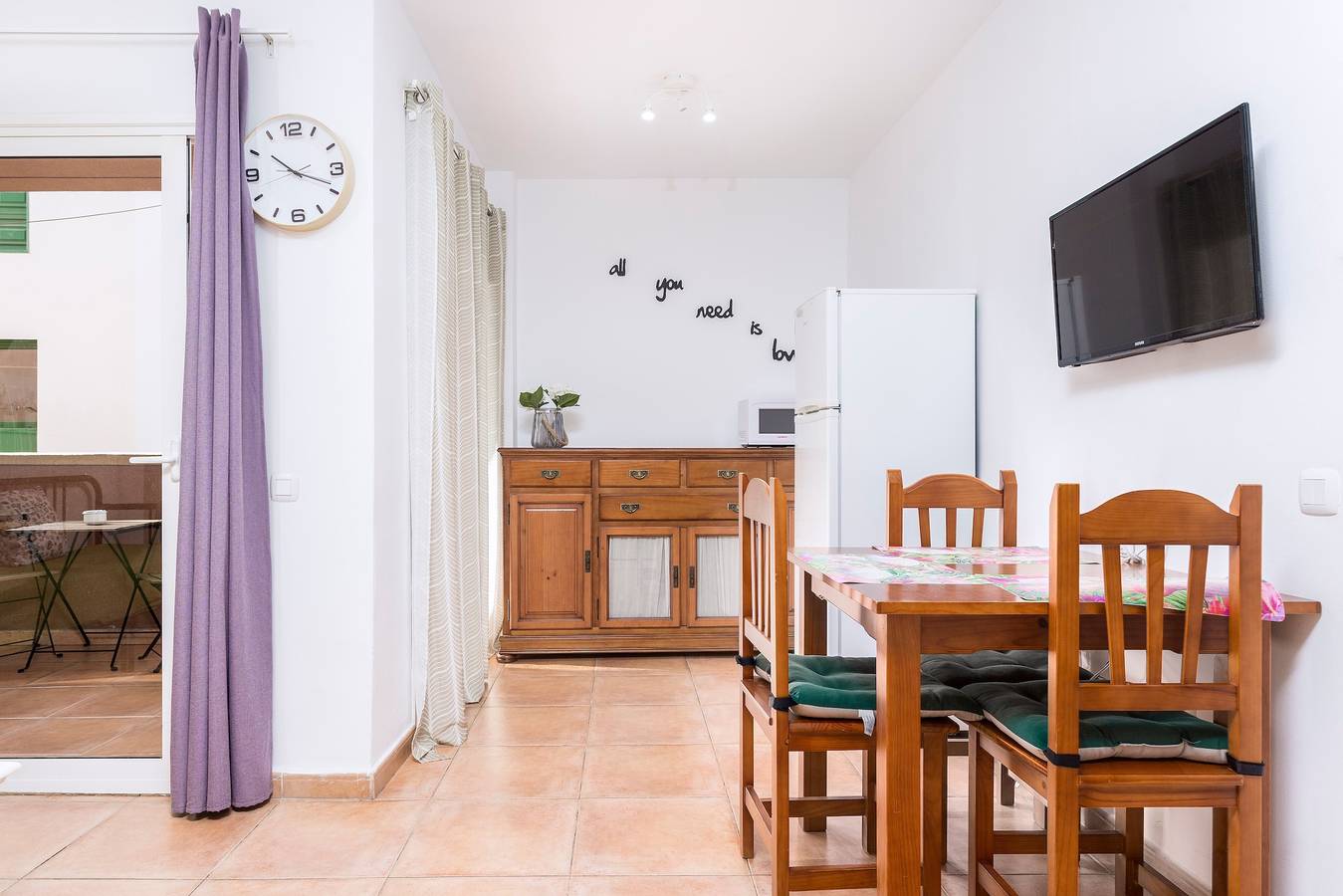 Apartamento entero, Apartamento "Corralejo Centro" Cerca de la Playa con Terraza y Wi-Fi in Puerto de Corralejo, La Oliva