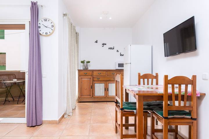 Apartamento entero, Apartamento "Corralejo Centro" Cerca de la Playa con Terraza y Wi-Fi in Puerto de Corralejo, La Oliva