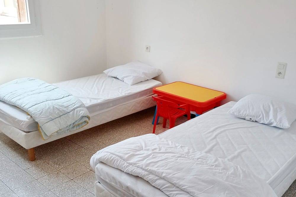 Entire apartment, Homerez - Apartment in Ria-Sirach in Ria-Sirach, Parc naturel régional des Pyrénées catalanes