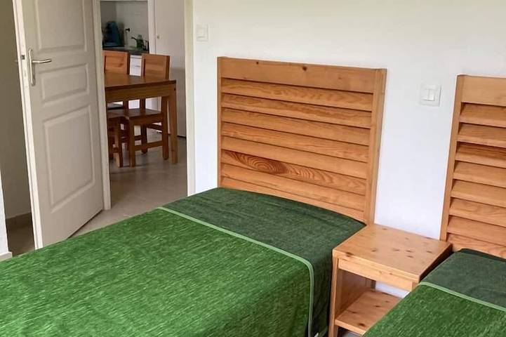 Gîte pour 6 personnes, avec terrasse ainsi que piscine et jardin, animaux acceptés à Poggio-Mezzana - 4