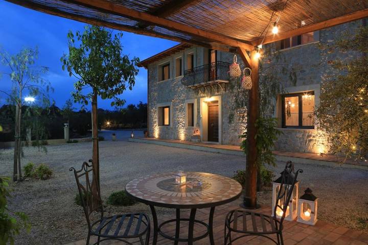 Agriturismo per 2 persone, con Terrazza e Giardino nonché Panorama a Priverno