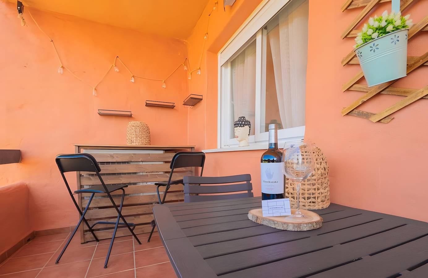 Apartamento entero, Espacioso apartamento en Casares del Sol (muy cerca de la playa y Finca Cortesin) in Casares del Sol, Casares