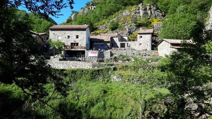 Chambre d’hôte pour 2 personnes, avec vue et jardin, animaux acceptés dans Péreyres