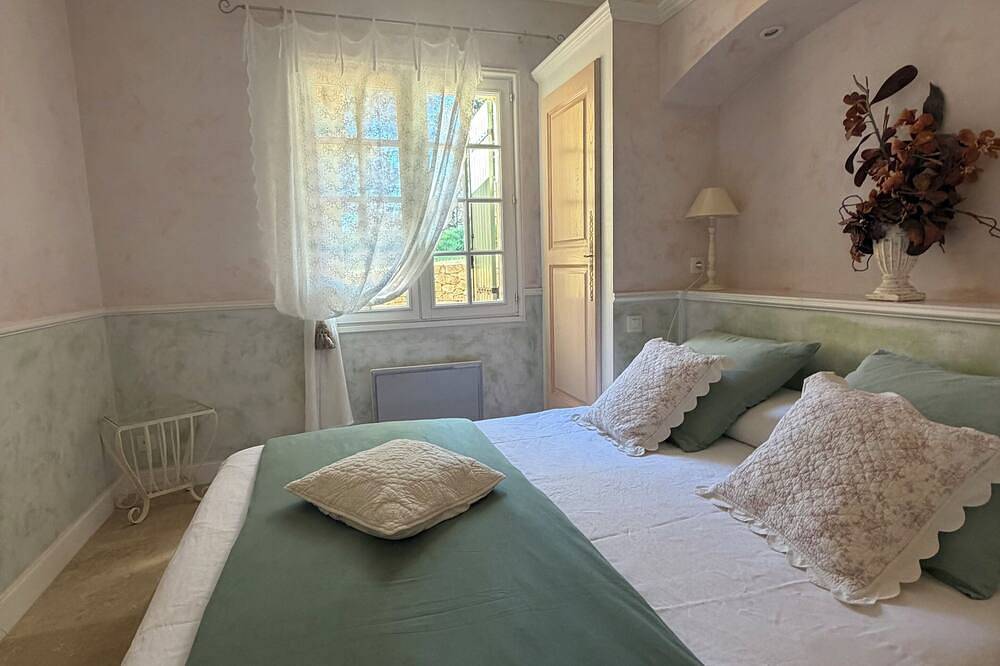 Saint Mediers: Provencal villa with private pool near Uzes in Montaren-et-Saint-Médiers, Nimes und Umgebung
