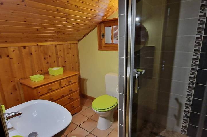 Gîte pour 5 personnes à Chapelle-des-Bois - 3